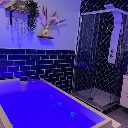 아파트 *balneo Du Condorcet*